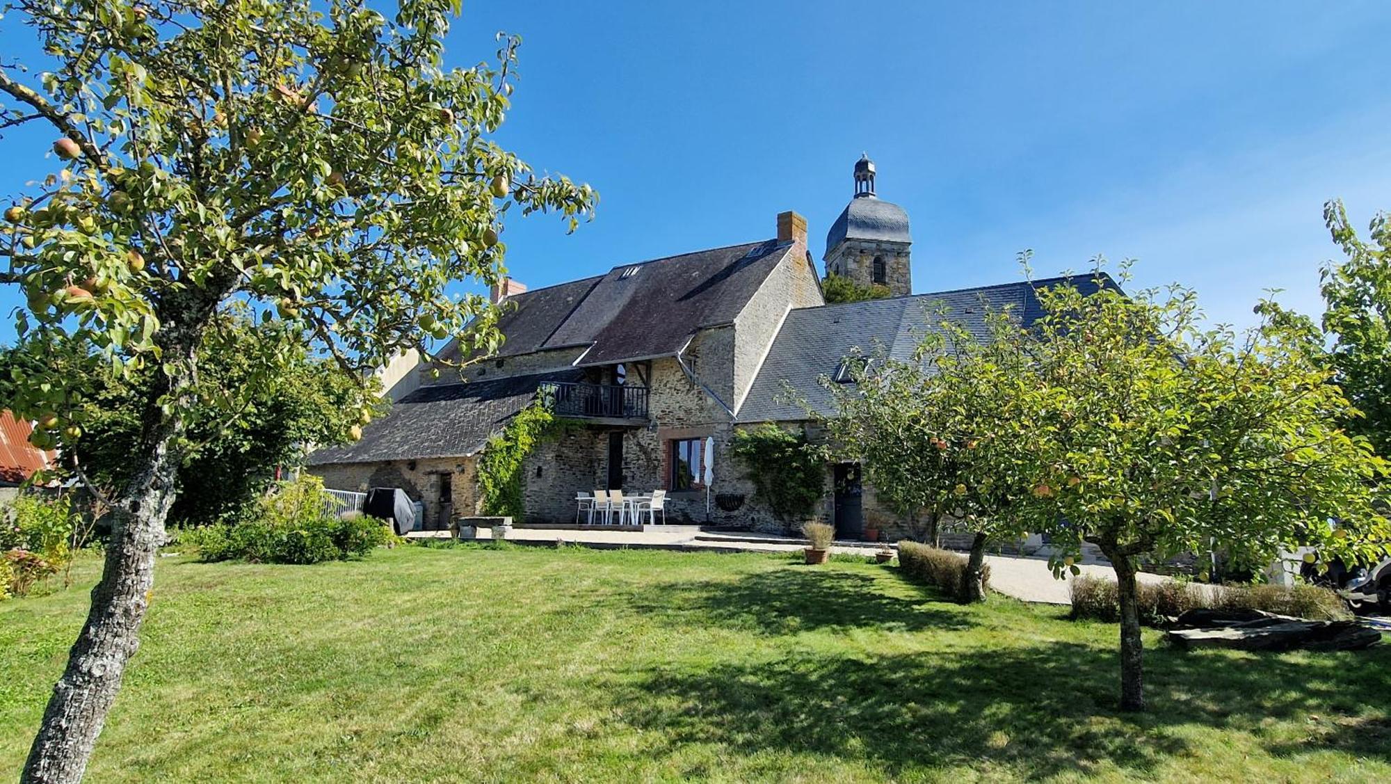 Bed and Breakfast La Maison Du Mont Saint Michel Pontorson Exterior foto